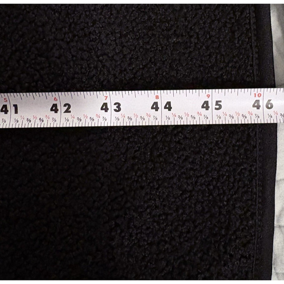 Ike Behar Reversible Sherpa Wrap Poncho Shawl Black Gray Geometric Soft Cozy - Picture 11 of 11